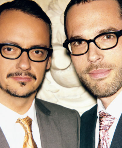couturiers-neerlandais-eau-mega-viktor-rolf
