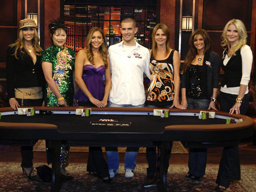 table-girl-poker