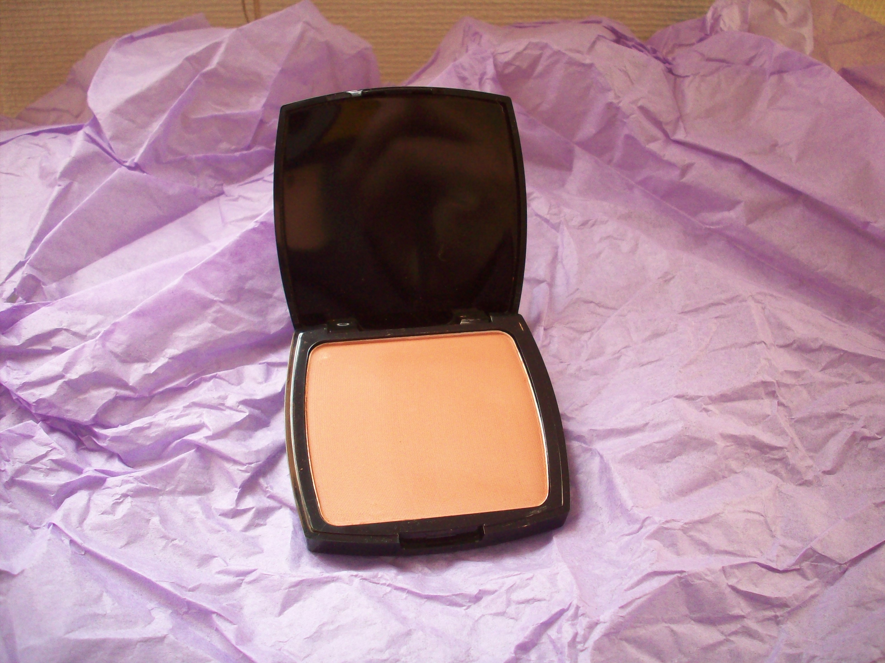 Poudre compacte Pb Cosmétics