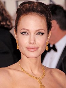 eye-liner-angelina-jolie